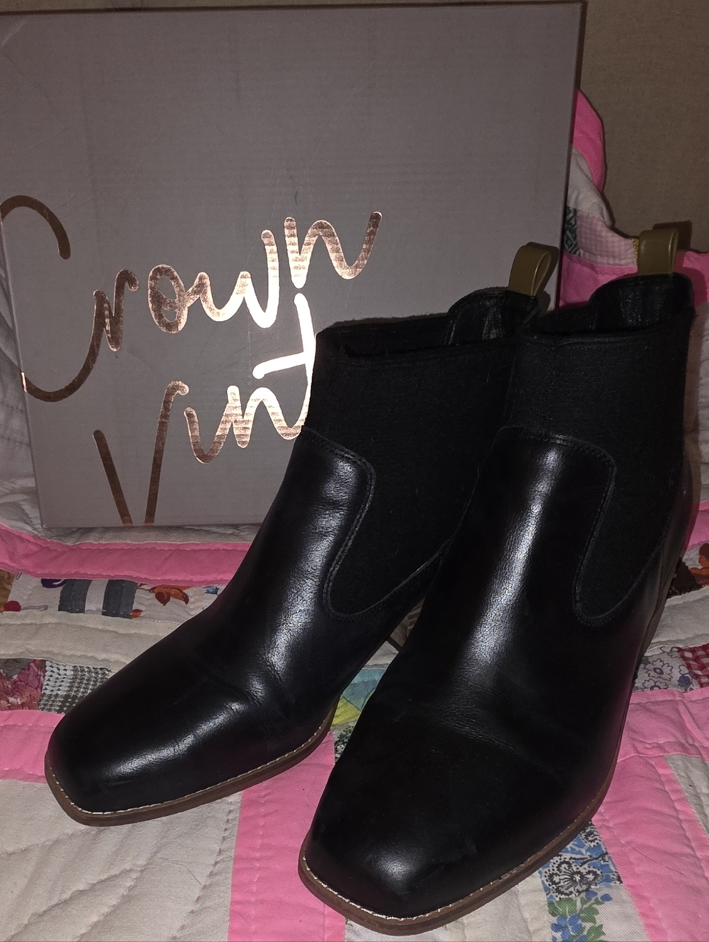 Crown Vintage Women’s Black Leather Ankle Boots